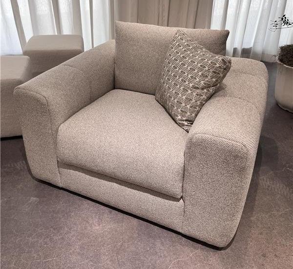 safavieh Vista Fabric Swivel Chair | Bernhardt - P4002SA