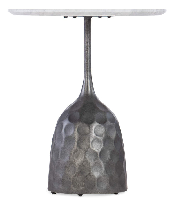 safavieh Zuri Dimple Base Accent Table - Gray | Hooker Furniture - M25-50300-00