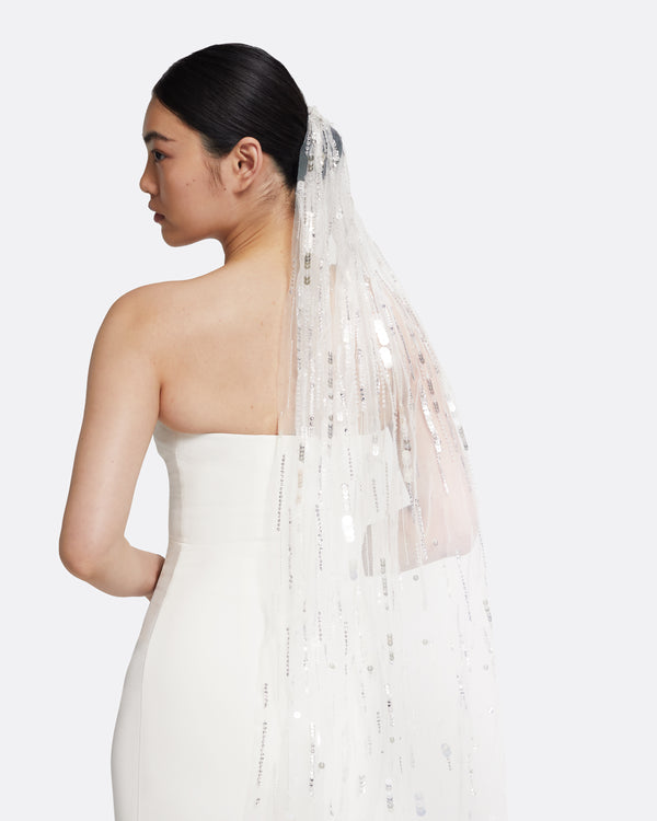 Safiyaa Edith Veil In Ivory With Crystal Embellishment