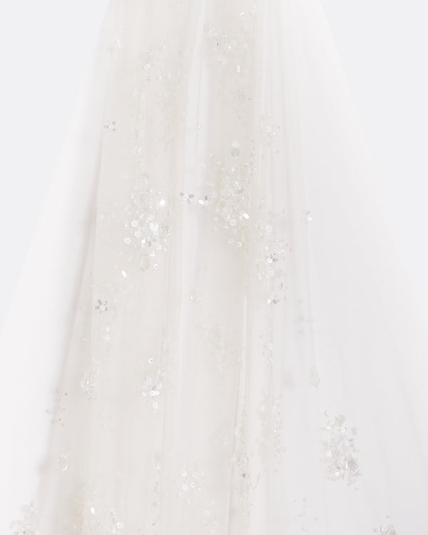 safiyaa Edith Bouquet Embroidered Veil