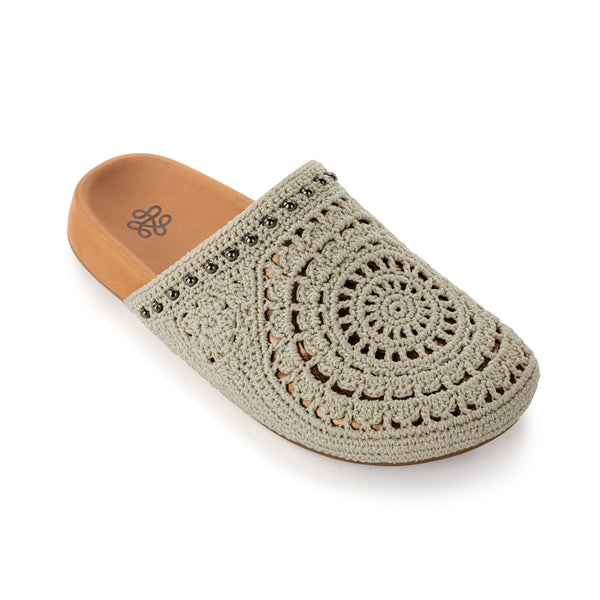 Sakroots Bolinas Clog Natural Grey Medallion