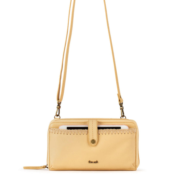 Sakroots Iris Smartphone Wallet Buttercup Crochet