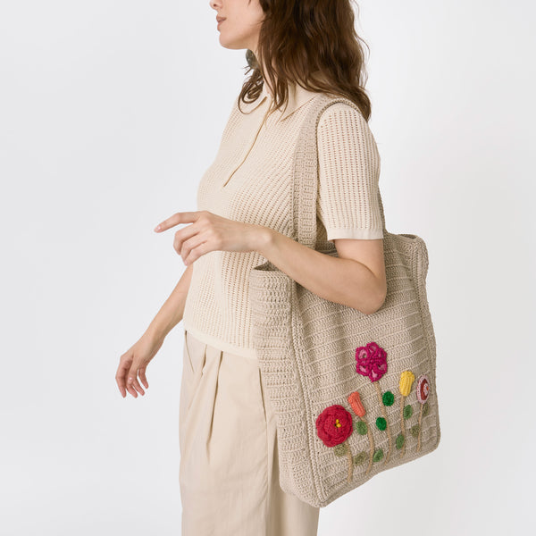 Sakroots Lanie Market Tote Flower Ecru