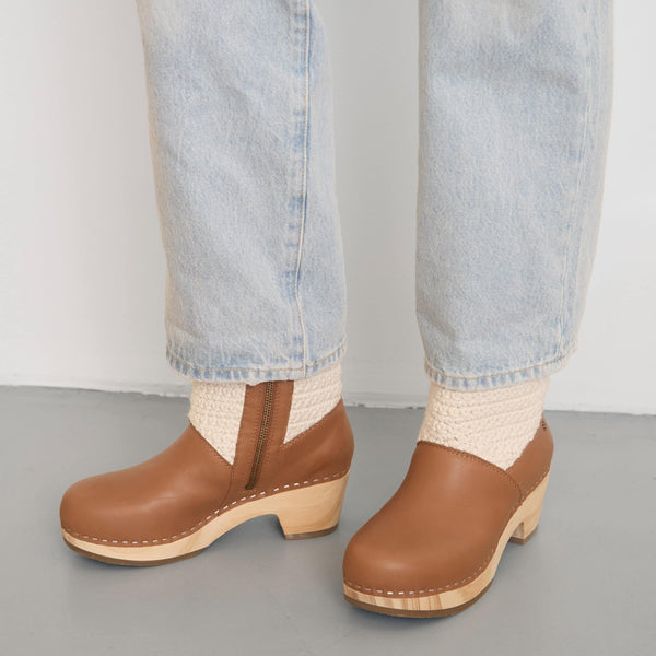 Sakroots Paloma Clog Boot Tobacco