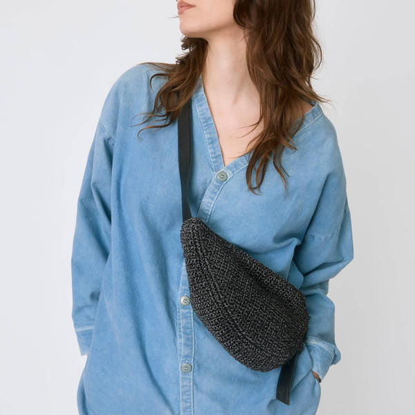 Sakroots Tess Sling Black Static