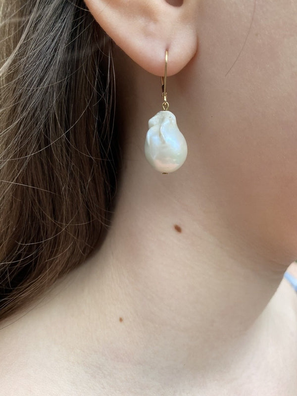 Salome Designs Penelope With A Pearl Earrings