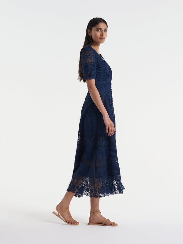 Saloni Lea Long Lace Dress In Navy