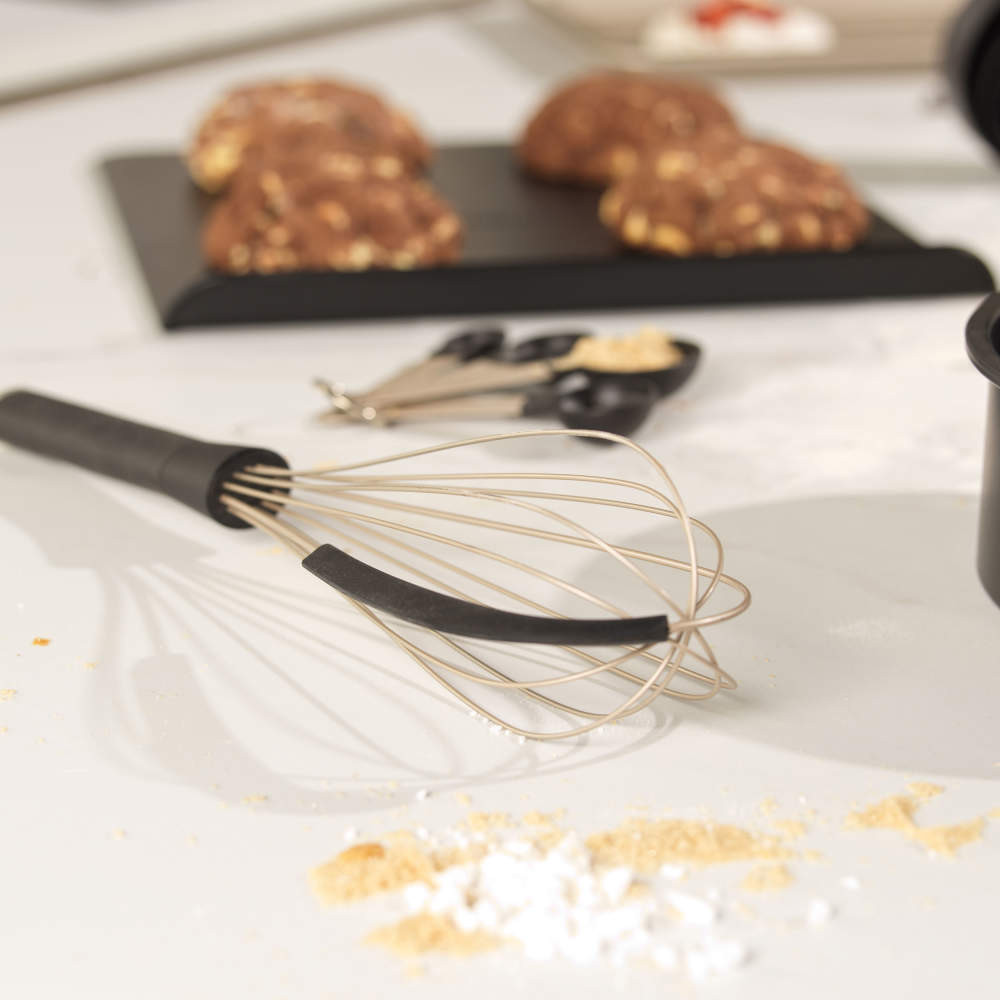 Salter Bakes Baking Sheets – 2 X 32 Cm Non-Stick Tray