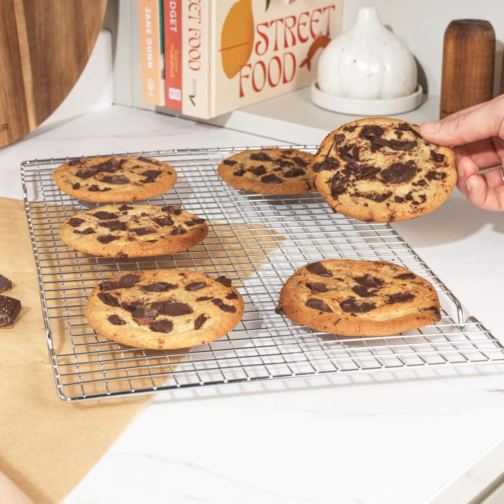 Salter Bakes Cooling Rack – 41cm Carbon Steel Wire Baking Rack - Easy-Clean