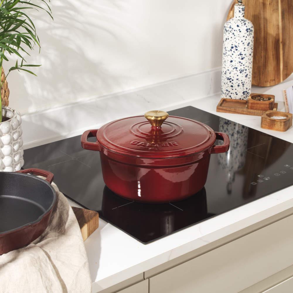 Salter Chester 24cm Cast Iron Casserole Pot - Red - PFAS-free