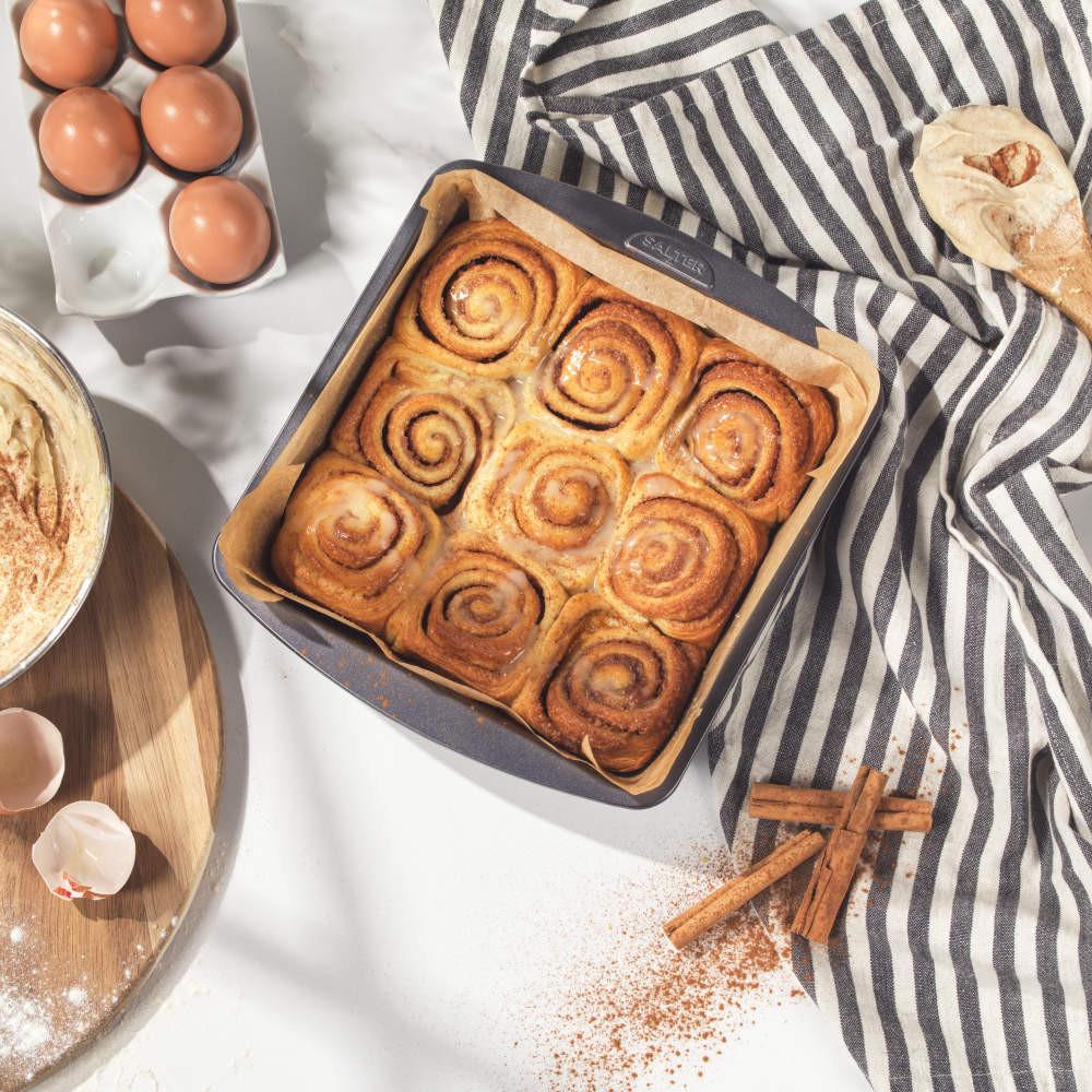 Salter Recycled 27 Cm Square Tin – 100% Recycled Carbon Steel Bakeware