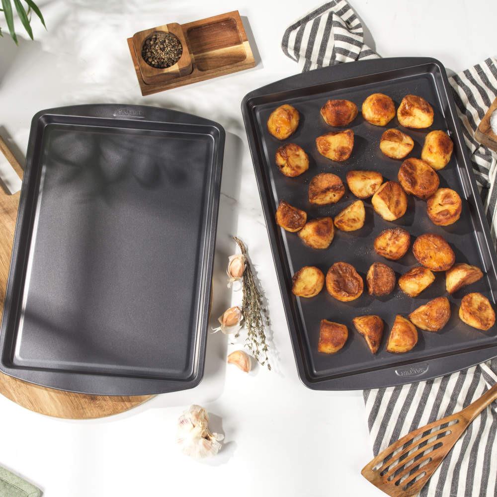 Salter Recycled Baking Tray Set – 100% Recycled Carbon Steel Bakeware