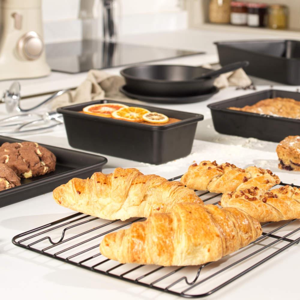 Salter Alchemy Hand Mixer & Bakeware Set - Black