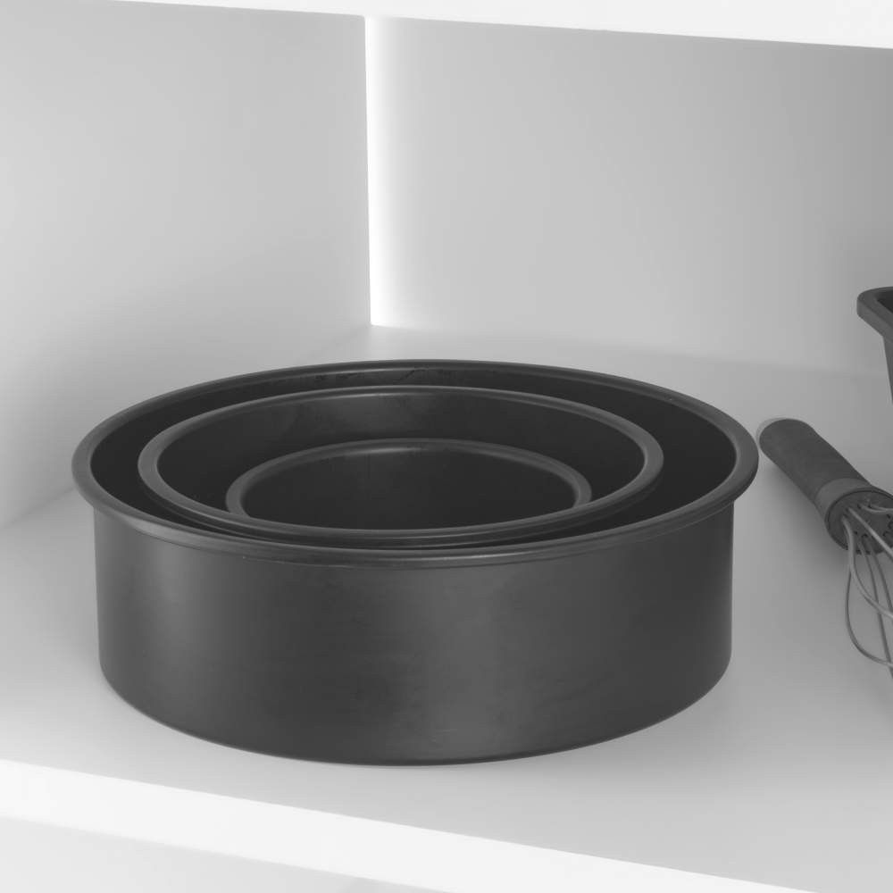 Salter Bakes Hand Mixer & Cake Tin Set