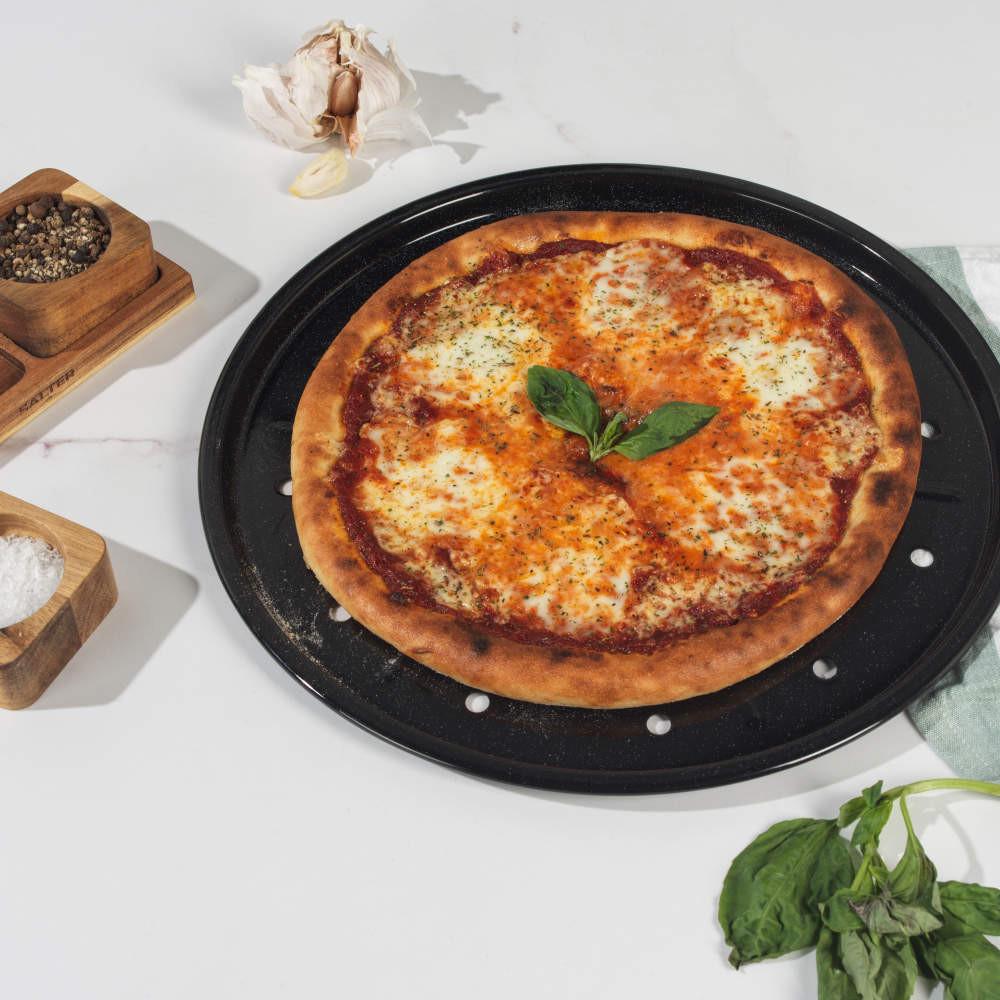 Salter Brilliance 33cm Pizza Pan – Vitreous Enamel