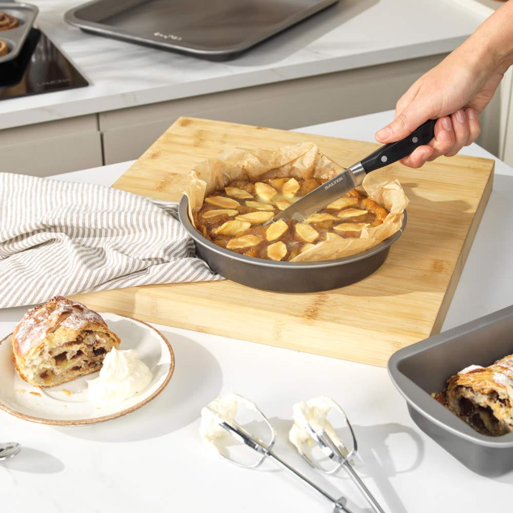 Salter Essentials 21 Cm Round Baking Tin