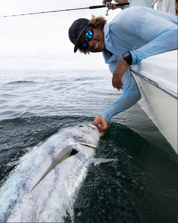 Salty Crew Sealine Retro Trucker Hat - Black Camo