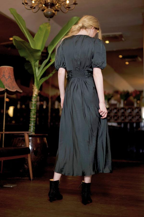 Salty Skin Satin Kleid Olive