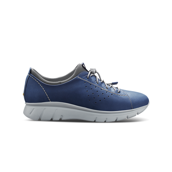 samuel hubbard Women's Hubbard Flight 707 Sneaker