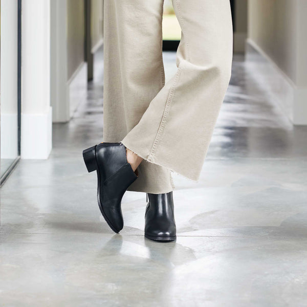 Samuel Hubbard Women's Valencia Ankle Boot