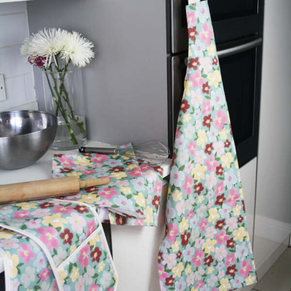 Samuel Lamont & Sons All In Blooms Cotton Apron