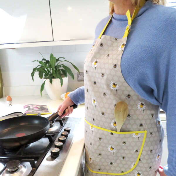 Samuel Lamont & Sons Bee Happy Cotton Apron