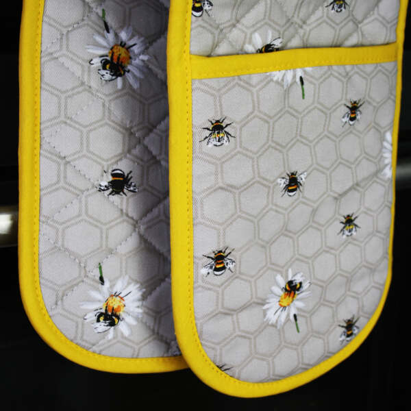 Samuel Lamont & Sons Bee Happy Double Ovenglove
