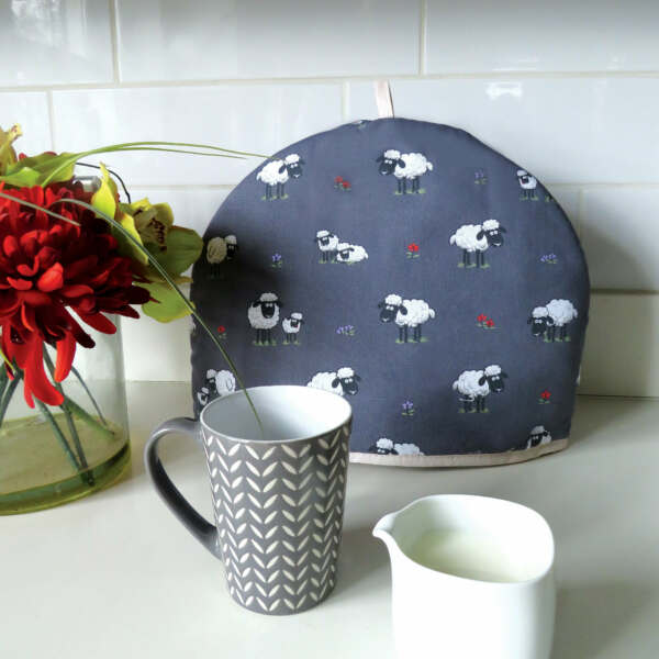 Samuel Lamont & Sons Fluffy Flock Tea Cosy