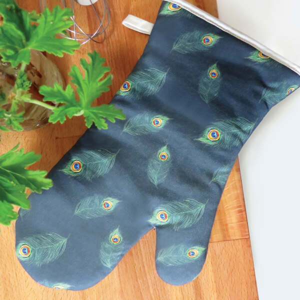 Samuel Lamont & Sons Peacock Feather Gauntlet