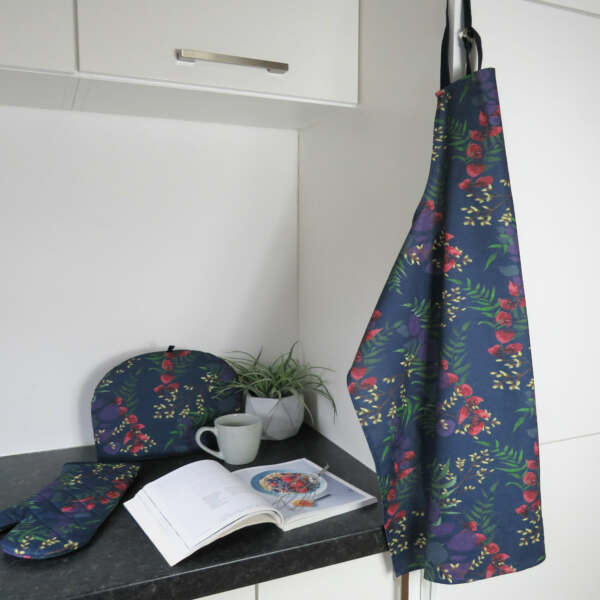 samuel lamont & sons Wild Florals Cotton Apron Navy