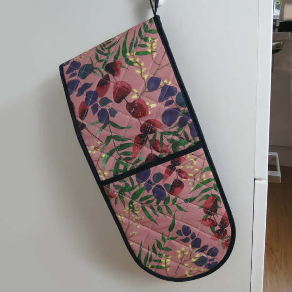 Samuel Lamont & Sons Wild Florals Double Ovenglove Soft Blush