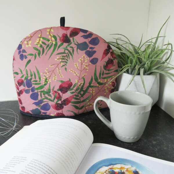 samuel lamont & sons Wild Florals Tea Cosy Soft Blush