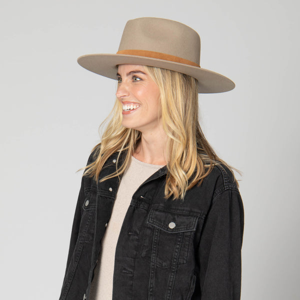 San Diego Hat Company Loretta - Stiff Brim Fedora With Suede Band And Gold Chain