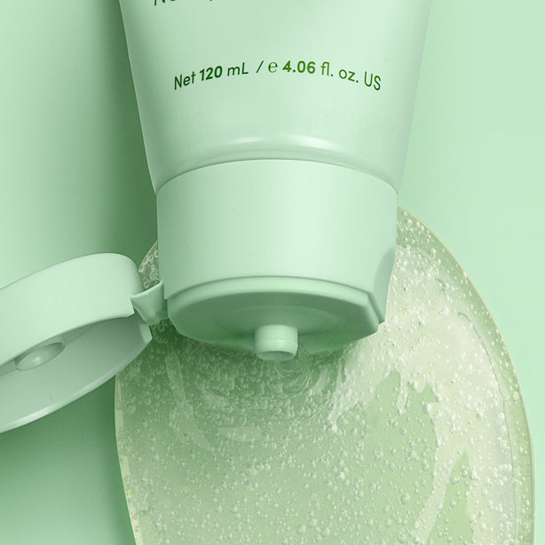 Sand & Sky Oil Control Clearing Cleanser (120ml)