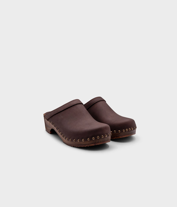Sandgrens Athens Studded Clog Mule Fudge