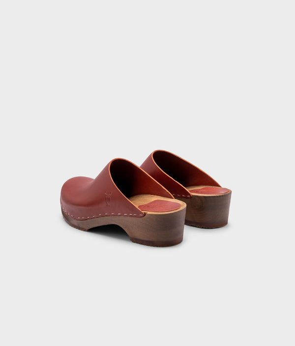 Sandgrens Austin Minimalistic Clog Mule Cognac