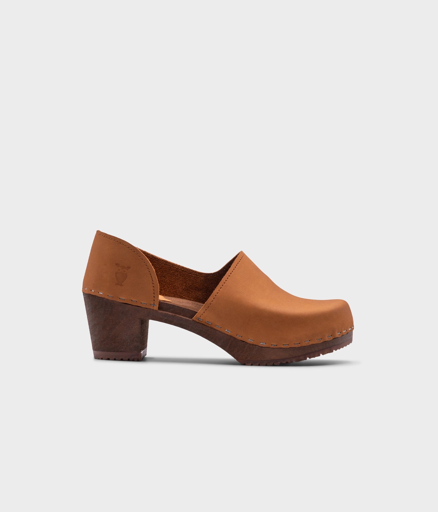 sandgrens Brett closed-back clogs Dexter Tan