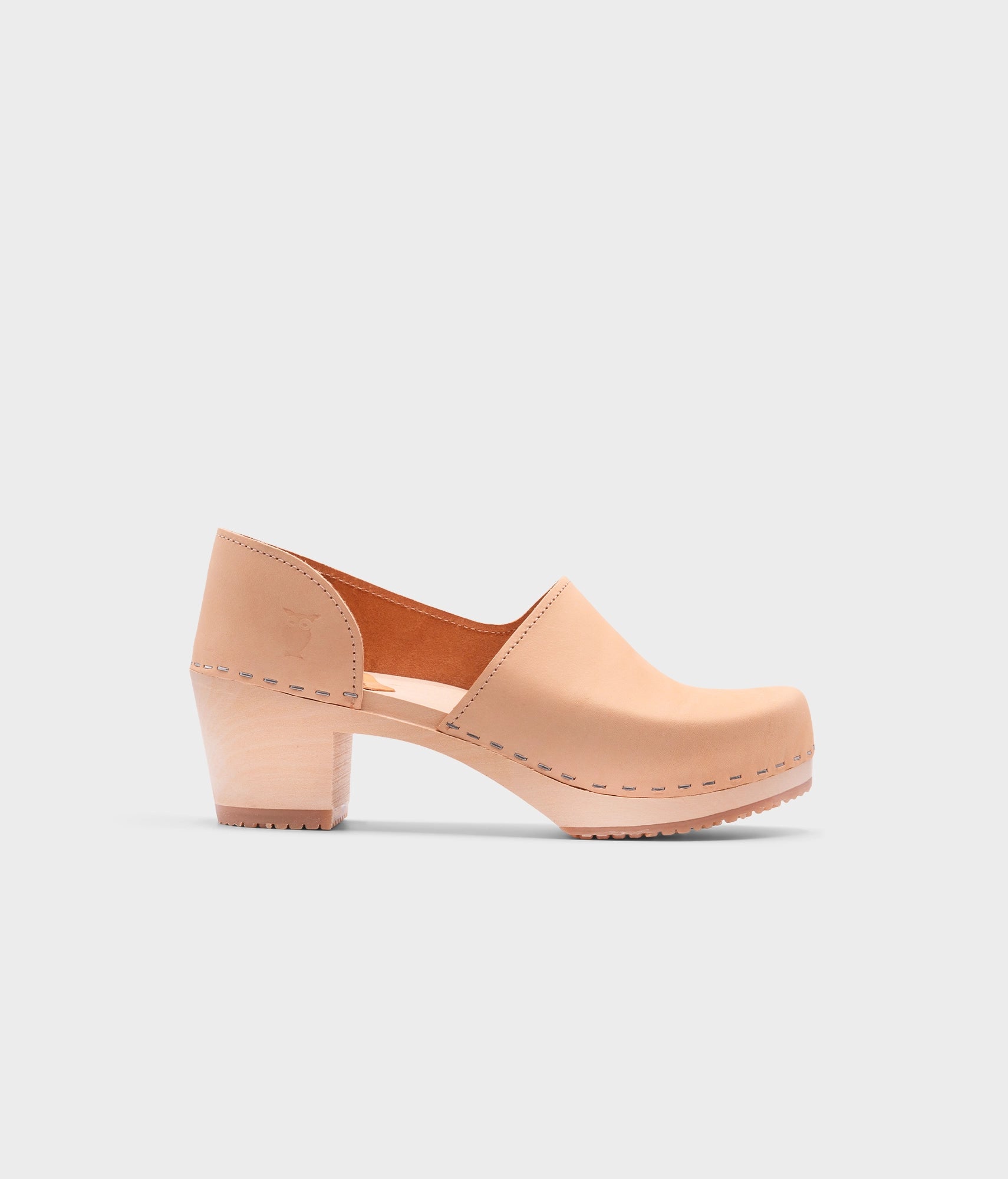 sandgrens Brett closed-back clogs Ecru