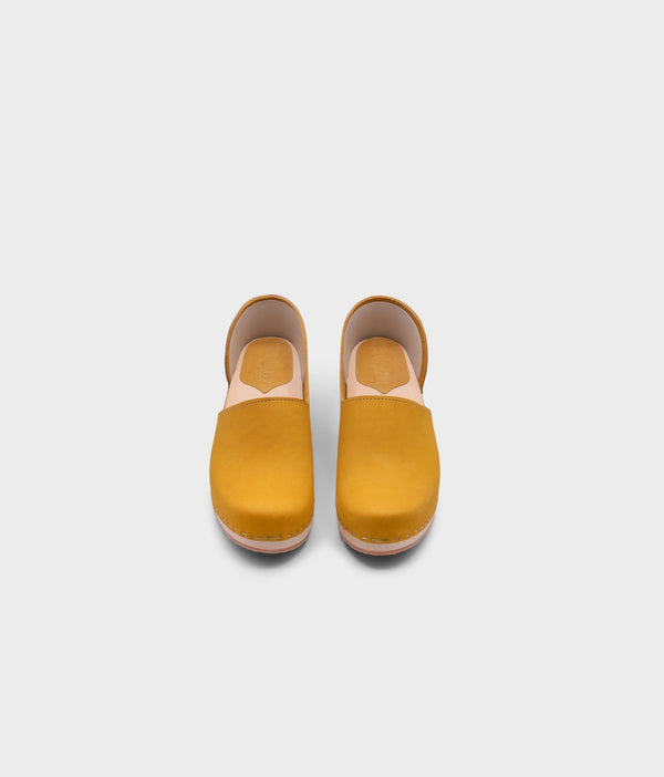 Sandgrens Brett Low Closed-back Clogs Royal Yellow