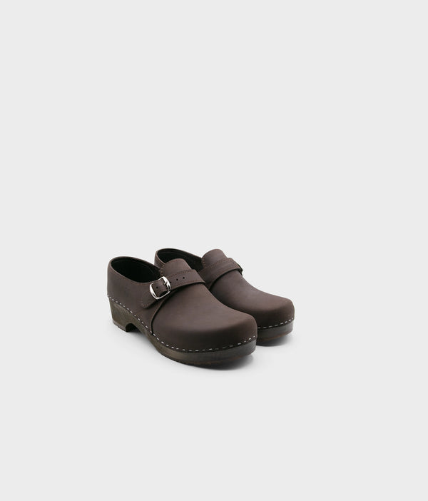 Sandgrens Gunnar Closed-back Clogs Fudge