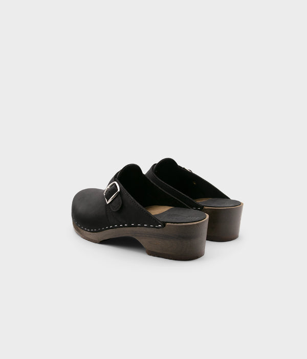 Sandgrens Halmstad Buckled Clog Mules Black
