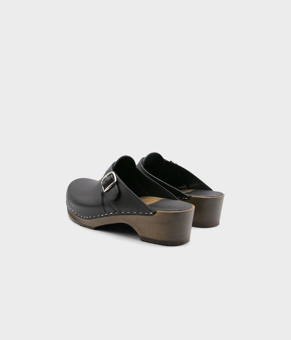 Sandgrens Halmstad Buckled Clog Mules Black