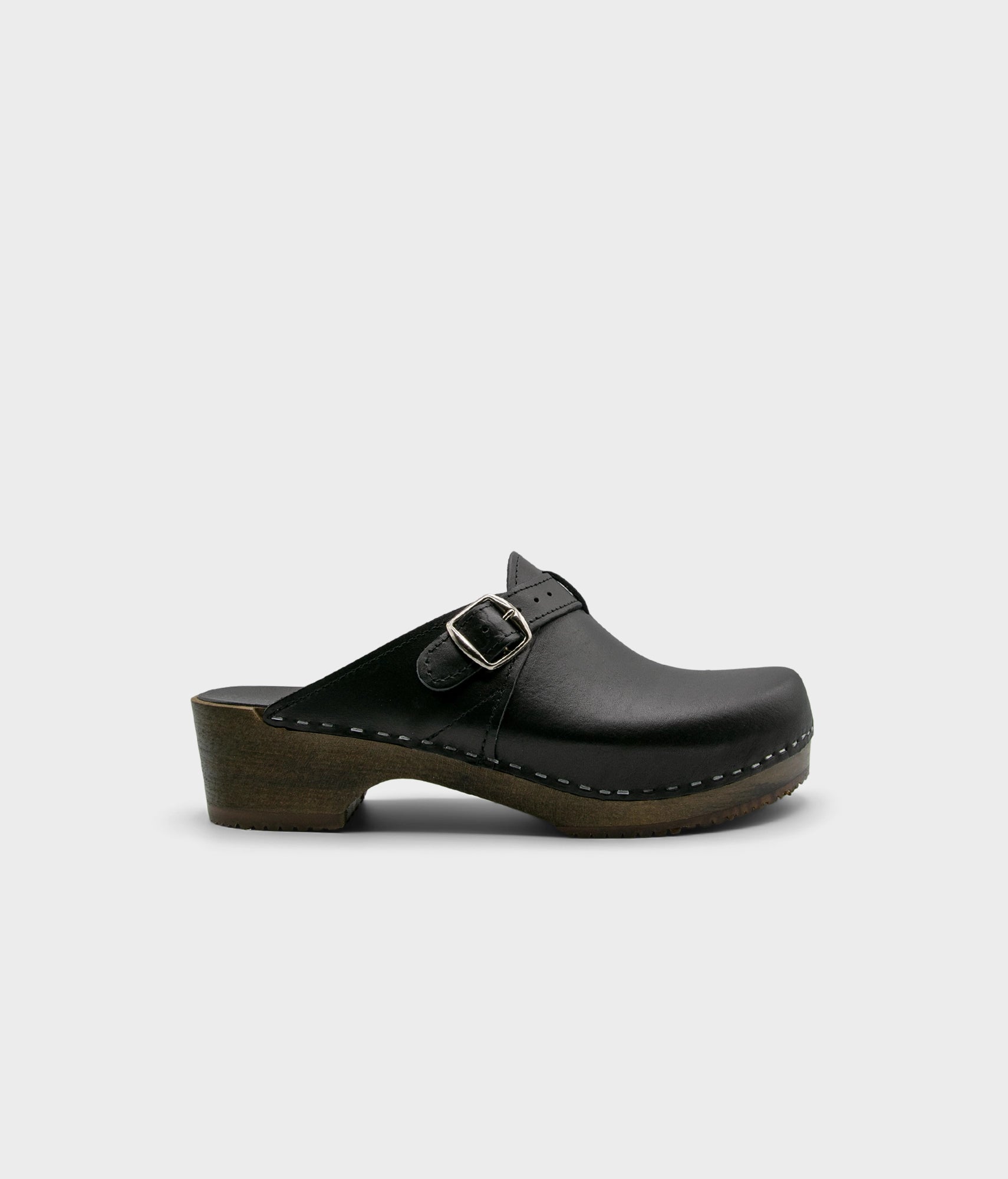 sandgrens Halmstad buckled clog mules Black