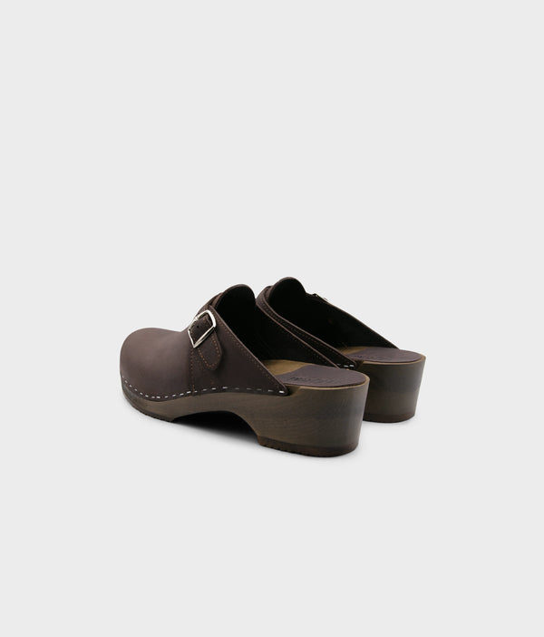 Sandgrens Halmstad Buckled Clog Mules Fudge