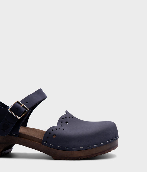 Sandgrens Milan Clog Sandals Navy