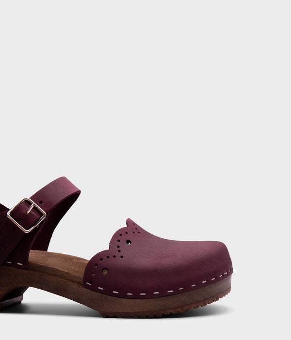 Sandgrens Milan Clog Sandals Plum