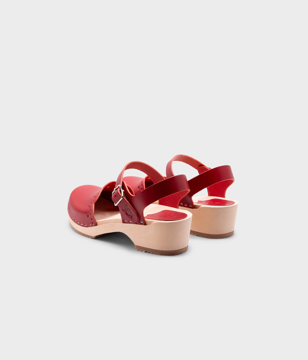 Sandgrens Milan Clog Sandals Red