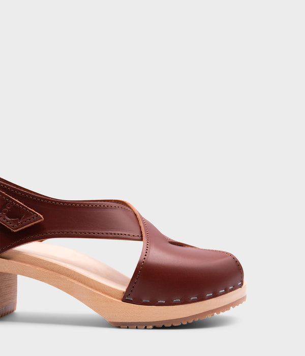 Sandgrens Morocco Crossed Clog Sandal Cognac