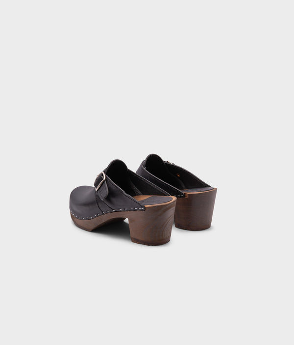 Sandgrens Nashville Buckled Clog Mule Black