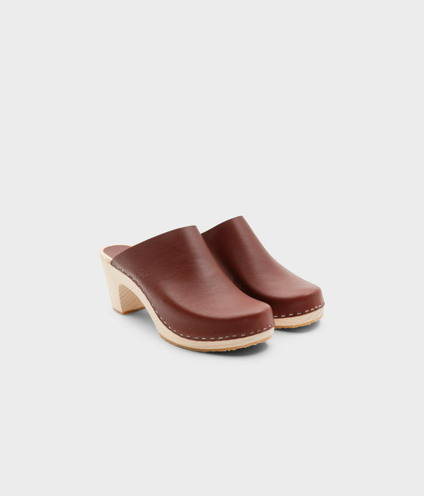 Sandgrens Rhodes Minimalistic Clog Mule Cognac